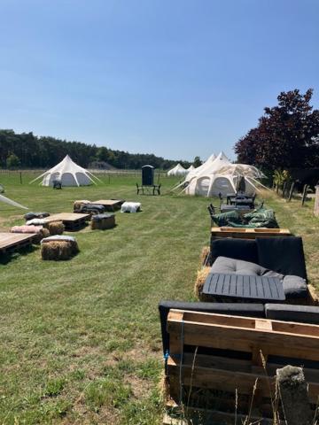 Natuur-Like Glamping In Bosland NeerNeerpelt Eksteriør billede